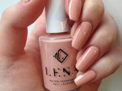 Nail Polish Hacks: नेलपॉलिशने 'ही' घरातील कामे करा सोपी