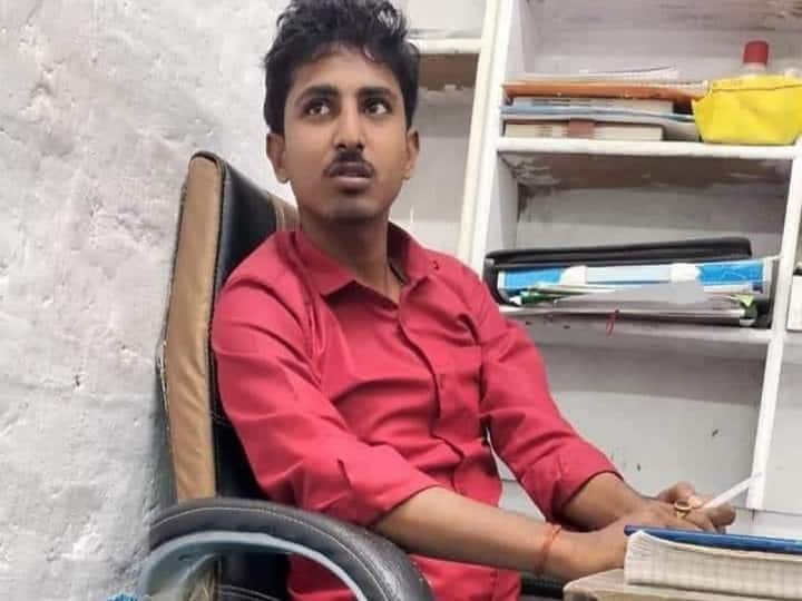 Bihar Crime: RTI कार्यकर्ता की प्रेम प्रसंग में हत्या, चार दिनों से था लापता, बोरे में बंद मिली क्षत विक्षत लाश Bihar Crime: RTI worker murdered in love affair, was missing for four days, mutilated body found locked in a sack ann Bihar Crime: RTI कार्यकर्ता की प्रेम प्रसंग में हत्या, चार दिनों से था लापता, बोरे में बंद मिली क्षत विक्षत लाश