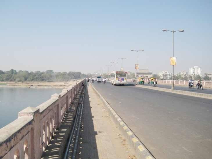 Ahmedabad Jamalpur Bridge Repairing work  will be  start from November 15 અમદાવાદમાં આ  બ્રિજનું સમારકામ થતાં 15 નવેમ્બરથી 2 મહિના સુધી ચાલતા, વારાફરતી બંને રસ્તાઓ રહેશે બંધ