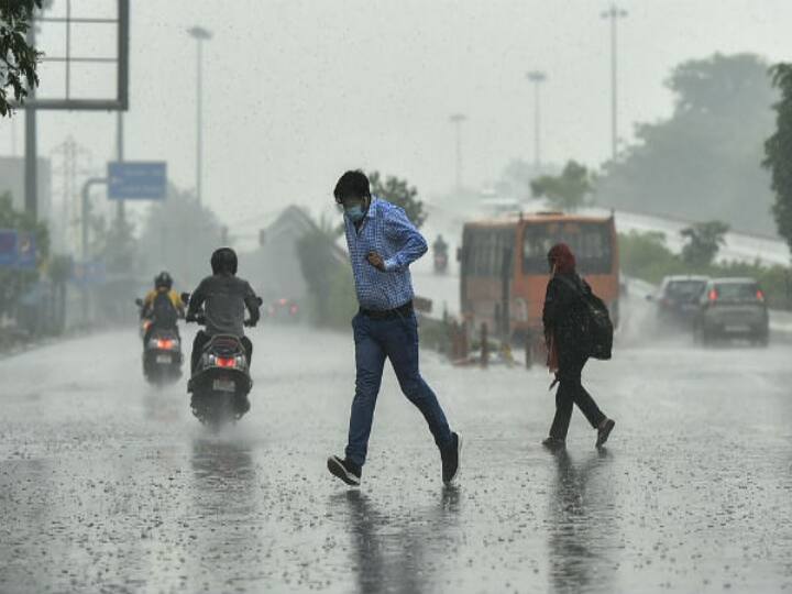 Tamil Nadu Weather Today imd chennai Predicts heavy rain chances in 5 districts nagapattinam, cuddalore, ramanathapuram, tuticorin Tamil Nadu Rain: 5 மாவட்டங்களில் இன்று மிக கனமழைக்கு வாய்ப்பு - வானிலை மையத்தின் புதிய அப்டேட்..!