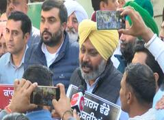 ਮੁੱਖ ਮੰਤਰੀ ਚੰਨੀ ਦਾ ਘਰ ਘੇਰਣ ਗਏ 'ਆਪ' ਵਿਧਾਇਕ ਪੁਲੀਸ ਨੇ ਹਿਰਾਸਤ 'ਚ ਲਏ, ਹਰਪਾਲ ਚੀਮਾ ਦੇ ਸਰਕਾਰ 'ਤੇ ਇਹ ਇਲਜ਼ਾਮ