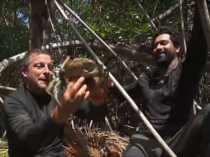 बेअर ग्रील्सच्या  ‘इंटू द वाइल्ड विथ बेअर ग्रील्स’ शोला प्रेक्षकांची नेहमी पसंती मिळते.(Photo:@discoveryplusin/IG)