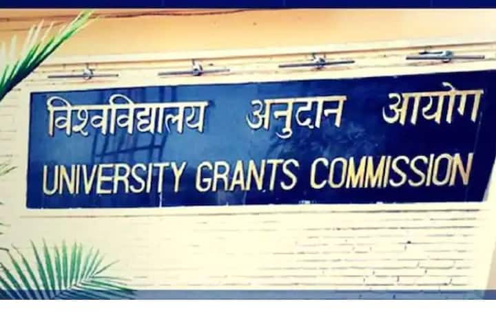 ​UGC warns students regarding admission in Periyar University, click here to know more UGC: पेरियार यूनिवर्सिटी में दाखिले को लेकर यूजीसी ने दी चेतावनी, बिना मान्यता चल रहा ओडीएल 