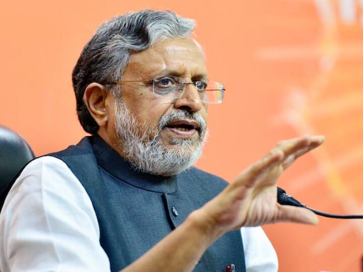 सुशील मोदी बोले- लाल किला कांड के अभियुक्तों को 2-2 लाख देने का पंजाब सरकार का निर्णय शर्मनाक