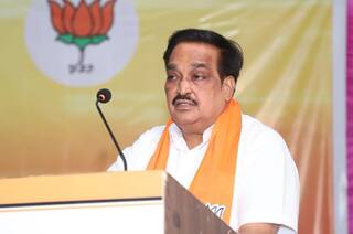 C.R. પાટીલે ભાજપના ક્યા બે ધારાસભ્યોને શાંતિના પ્રતિક ભગવાન બુધ્ધની પ્રતિમા આપવા કરી ટકોર, જાણો વિગત