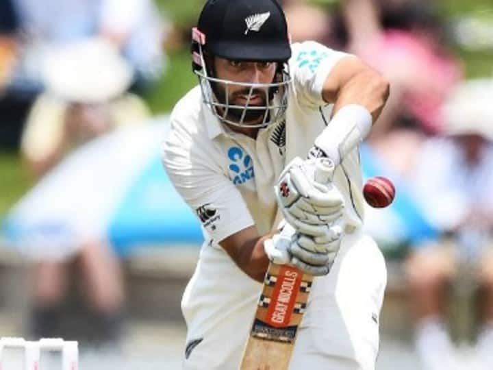 Daryl Mitchell replaces Devon Conway in New Zealand squad for Test series against India IND vs NZ Test Series: कॉनवे की चोट ने मिचेल को दिया मौका, भारत के खिलाफ न्यूजीलैंड की टेस्ट स्क्वॉड में शामिल हुआ सेमीफाइनल का हीरो