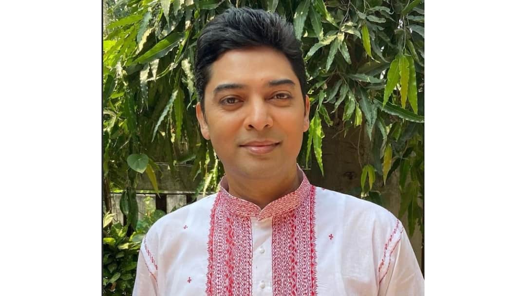 Bhaswar Chatterjee Update: Actor Bhaswar Chatterjee celebrates children's day with differently able children Bhaswar Chatterjee Update: বিশেষভাবে সক্ষম ছোটদের নিয়ে শিশুদিবস পালন ভাস্বরের