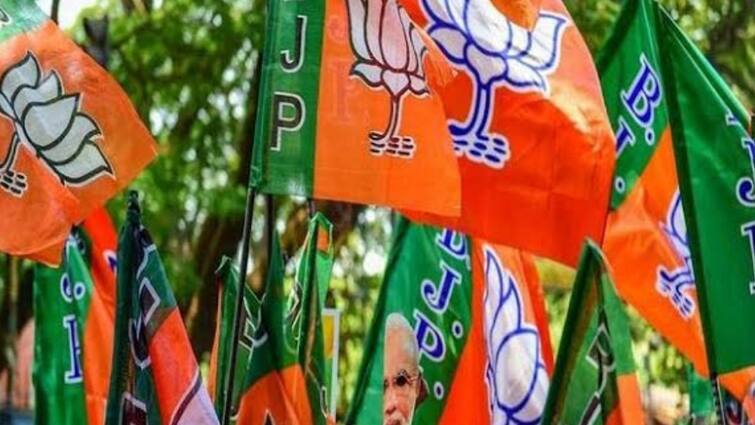 UP News: First meeting of BJP manifesto committee today, Suresh Khanna will preside over the meeting in UP UP Election 2022: बीजेपी घोषणा पत्र समिति की पहली बैठक आज, सुरेश खन्ना करेंगे बैठक की अध्यक्षता
