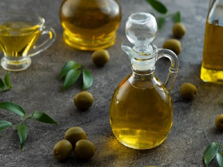If Dry Skin Bothers You In Winter, Here's How You Can Use Olive Oil To Treat The Condition RTS If Dry Skin Bothers You In Winter, Here's How You Can Use Olive Oil To Treat The Condition