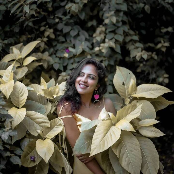 பெண்மீன் விழியில் எனையே தொலைத்தேன்