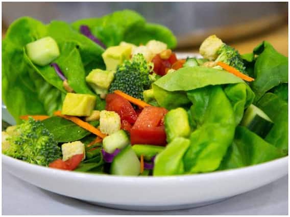 Health Care Tips: Eating Salads Can Help Lose Weight, Know The Right Way Of Having Them