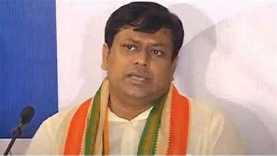 Sukanta Majumdar: ম্যানহোলে পড়ে ব্যক্তি মৃত্যুতে পুরসভার বিরুদ্ধে ক্ষোভপ্রকাশ BJP-র রাজ্য সভাপতির | Bangla News
