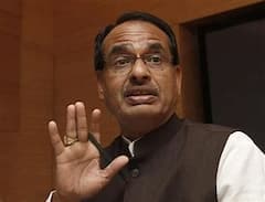 Shivraj Singh Chouhan: 'গোরু-গোবর-গোমূত্র গোটা দেশের অর্থনীতি বদলে দেবে',মত মধ্যপ্রদেশের মুখ্যমন্ত্রীর। Bangla News