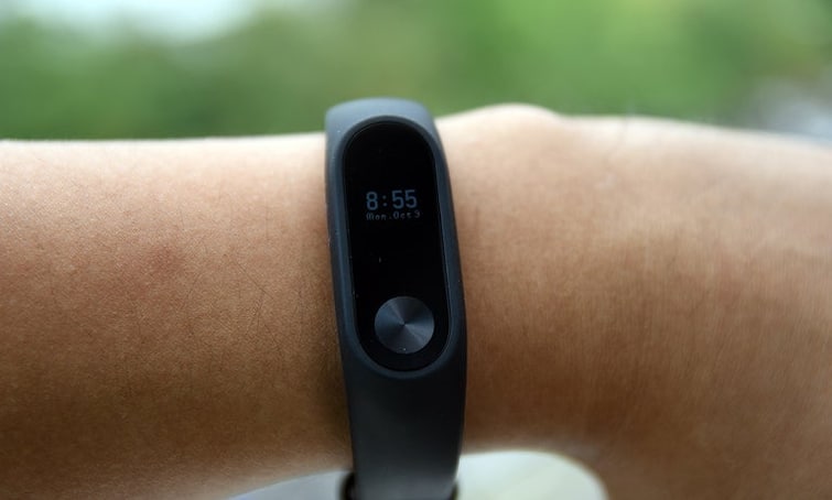 Best Smart Watch: Apple को पछाड़कर Xiaomi टॉप पर, 30 मिनट में बिकी स्मार्ट वॉच की 2 मिलियन से अधिक यूनिट्स