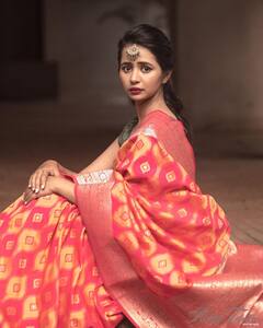 In Pics: ‘आई कुठे काय करते’ फेम गौरी करतेय पॅराग्लायडिंग, पाहा फोटो