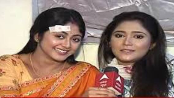 Hoy Maa Noy Bouma: ‘অপরাজিতা অপু’-র শ্যুটিংয়ের অবসরে জমজমাট আড্ডা। Bangla News