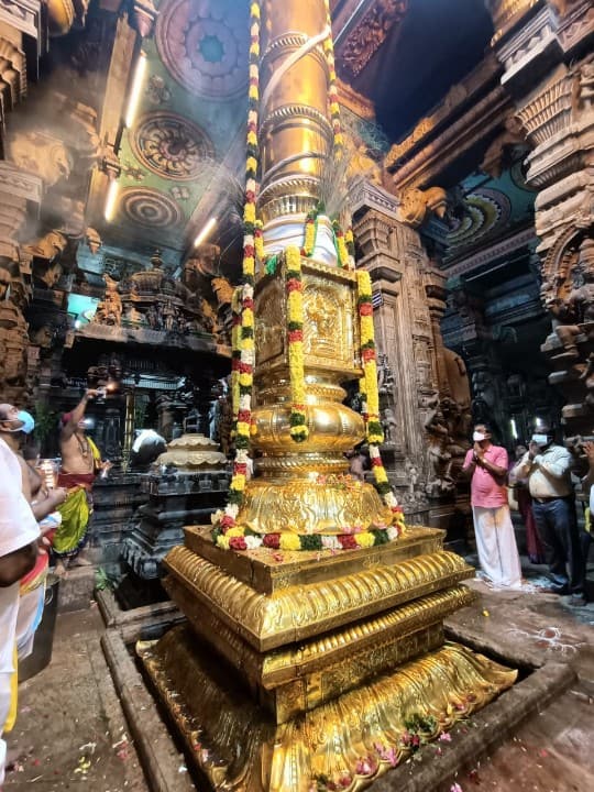 மதுரை மீனாட்சி அம்மன் கோயில் கார்த்திகை தீப திருவிழா கொடியேற்றத்துடன் தொடக்கம்