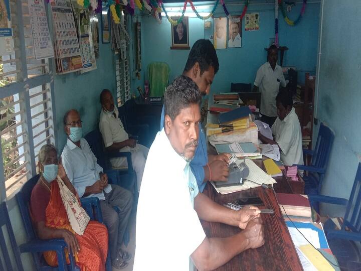 Today is the last day to insure the crop - Farmers request to provide extension பயிர் காப்பீடு செய்ய இன்றே கடைசி நாள் - காலநீட்டிப்பு வழங்க விவசாயிகள் கோரிக்கை