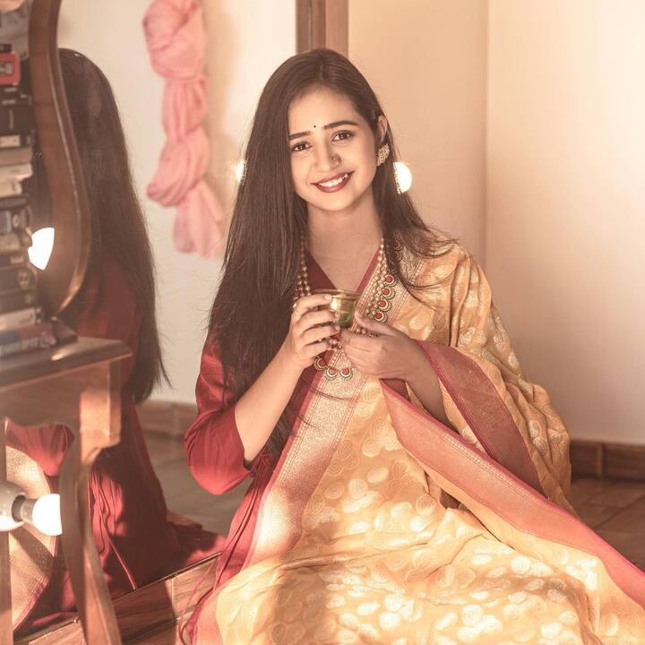 ‘आई कुठे काय करते’ मालिकेमुळे गौरी घराघरात पोहचली, तीचा सोशल मीडियावर मोठा चाहता वर्ग आहे (photo: gaurikulkarni23/ig)