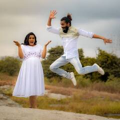 Chetana's baby bump: ఉత్తేజ్ కూతురు బేబీ బంప్ ఫోటోషూట్..