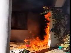 पुस्तकातील लेखन भोवले; काँग्रेस नेते सलमान खुर्शीद यांच्या घरावर हल्ला, जाळपोळ