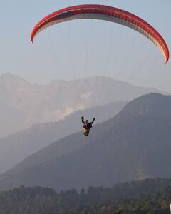 In Pics: ‘आई कुठे काय करते’ फेम गौरी करतेय पॅराग्लायडिंग, पाहा फोटो