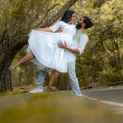 Chetana's baby bump: ఉత్తేజ్ కూతురు బేబీ బంప్ ఫోటోషూట్..