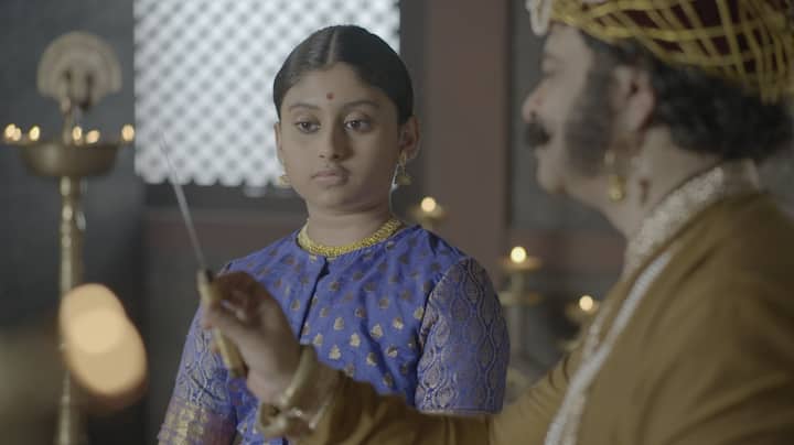 डॉ. अमोल कोल्हे आणि जगदंब क्रिएशन्स या मालिकेची निर्मिती करत आहेत. या निमिर्तीसंस्थेने आतापर्यंत स्वराज्याचा आणि छत्रपती शिवाजी महाराजांचा इतिहास मांडणाऱ्या अनेक मालिकांची निर्मिती केली आहे.