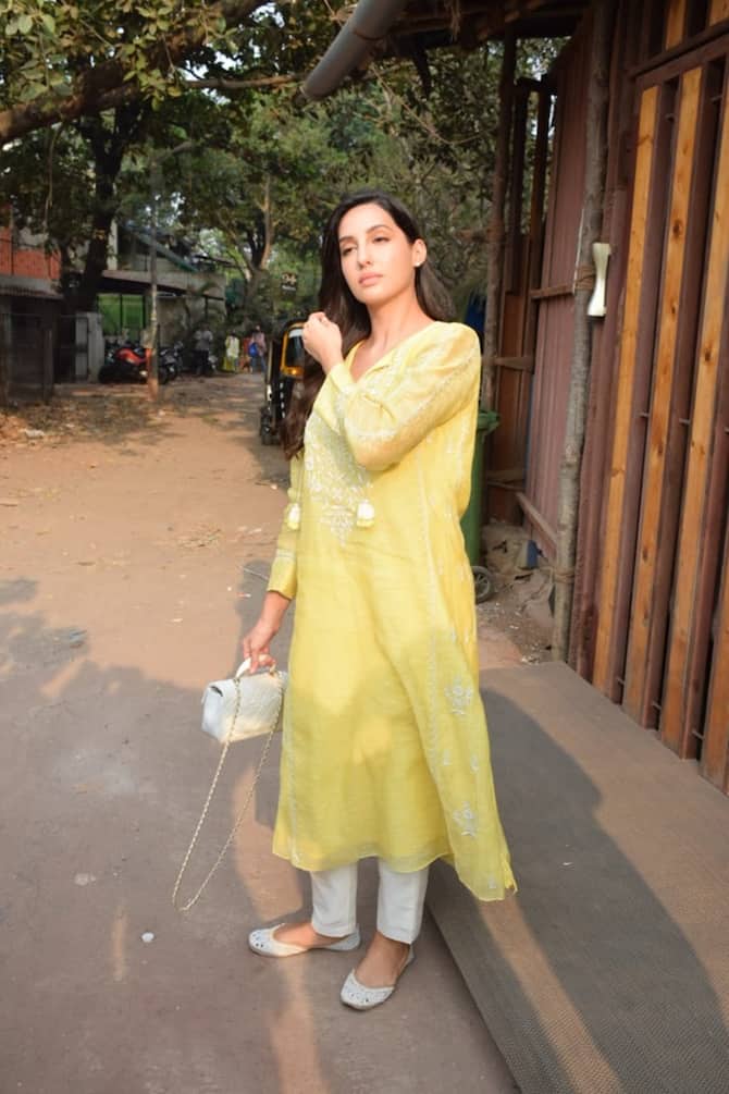 Nora Fatehi Latest Photos: See Satyamev Jayate Actress Gorgeous Photos In Yellow Traditional Outfit | Nora Fatehi Photos: नोरा फतेही का देसी अंदाज, ट्रेडिशनल ड्रेस में बला की खूबसूरत लग रहीं ...
