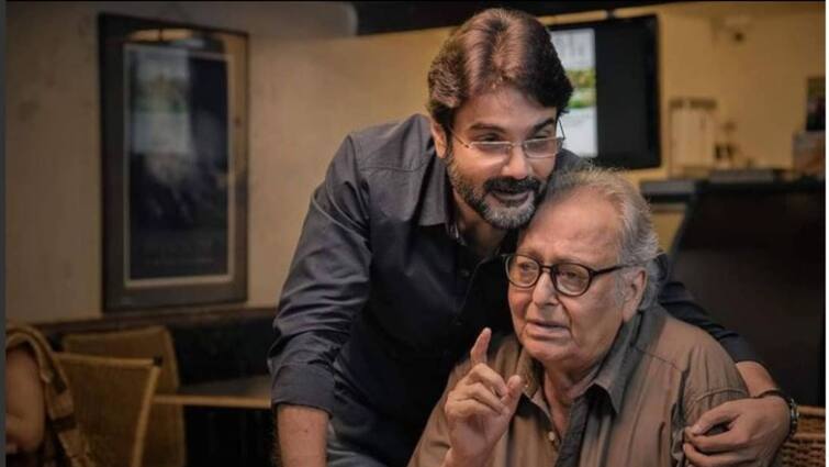 Prosenjit Chatterjee on Soumitra Chatterjee: Actor  Prosenjit Chatterjee  wrote an emotional post on Soumitra's death anniversary Prosenjit Chatterjee on Soumitra Chatterjee: 'তুমি পথপ্রদর্শক, ভরসার জায়গা', সৌমিত্রকে লিখছেন প্রসেনজিৎ