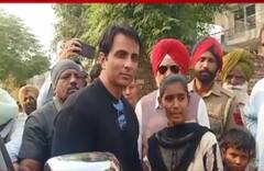 ਭੈਣ ਮਾਲਵੀਕਾ ਦੇ ਨਾਲ ਸੋਨੂੰ ਸੂਦ ਪਿੰਡਾਂ ਦੇ ਦੌਰੇ 'ਤੇ, ਲੋਕਾਂ ਨਾਲ ਸੋਨੂੰ ਨੇ ਕੀਤੀ ਗੱਲਬਾਤ