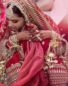 Deepika Padukone के Wedding Outfit को कॉपी करती दिखाई दीं Rajkummar Rao की पत्नी Patralekhaa