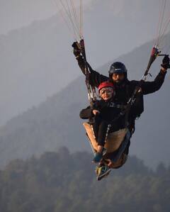 In Pics: ‘आई कुठे काय करते’ फेम गौरी करतेय पॅराग्लायडिंग, पाहा फोटो