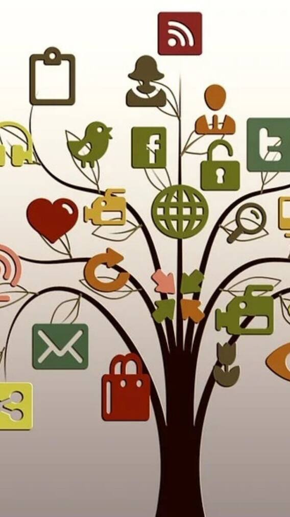 সোশ্যাল মিডিয়া ব্যবহার করেও সুরক্ষিত থাকার ১০ উপায়