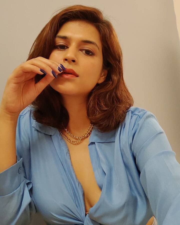 శ్రద్ధాదాస్ ( Image Credit: Shraddha Das/Instagram)