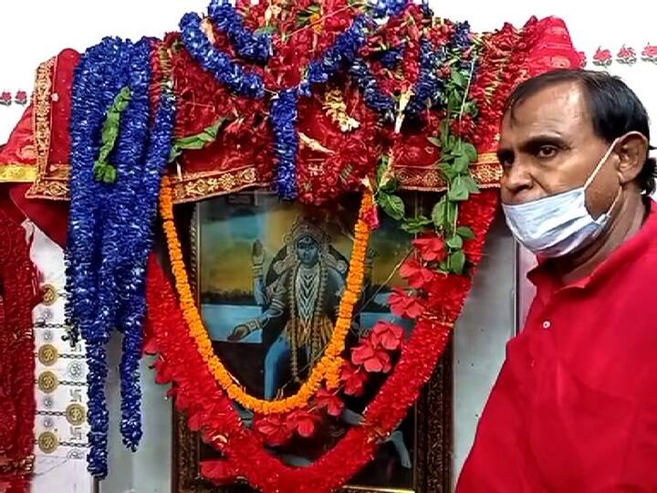 কঙ্কালীতলা সতীপীঠের ৫১ তম পীঠ। কথিত আছে, সতীর দেহত্যাগের পর শিবের পিঠ থেকে পড়েছিল কাঁখাল এখানেই।