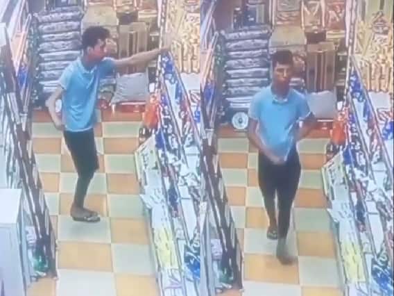 Funny Viral Video: चोरी करने के बाद नजर गई कैमरे पर, इसके बाद चोर ने जो किया देख हंसी नहीं रोक पाएंगे आप! Funny Viral Video: चोरी करने के बाद नजर गई कैमरे पर, इसके बाद चोर ने जो किया देख हंसी नहीं रोक पाएंगे आप!