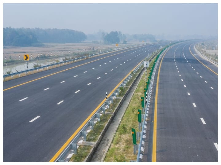 traffic route diverted on 24 June on Purvanchal Expressway due to Air Force fighter aircraft landing know details Purvanchal Expressway: पूर्वांचल एक्सप्रेसवे पर डायवर्ट रहेगा ट्रैफिक, घर से निकलने के पहले जान लें अपडेट