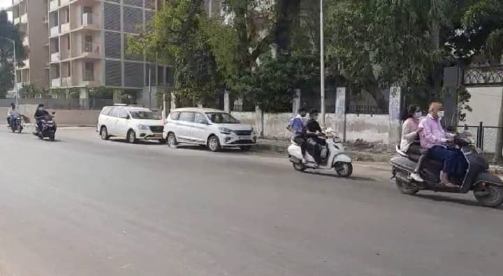 Ahmedabad : માણેકચંદના ડિલરને ત્યાં ITનું મેગા ઓપરેશન, 14 સ્થળે દરોડા IT raid in Ahmedabad Mustufa shaikh group Ahmedabad : માણેકચંદના ડિલરને ત્યાં ITનું મેગા ઓપરેશન, 14 સ્થળે દરોડા