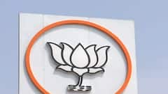 UP Election: Lucknow में BJP की चुनावी घोषणा पत्र समिति की पहली बैठक कल, जानिए क्या कुछ होगा