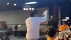 અમેરિકામાં લોક ગાયક કિર્તીદાન ગઢવી પર ડોલરનો વરસાદ, જુઓ ગુજરાતી ન્યુઝ