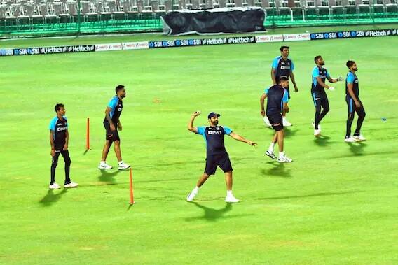 આ સીરીઝથી ભારતીય ક્રિકેટના નવા યુગનો પણ સુત્રપાત થઇ રહ્યો છે. ટી20 વર્લ્ડકપ બાદ મુખ્ય કૉચ રવિ શાસ્ત્રીનો કાર્યકાળ ખતમ થઇ ગયો, જ્યારે વિરાટ કોહલીએ ટી20 ટીમની કેપ્ટનશીપ છોડવાનો ફેંસલો કર્યો છે.