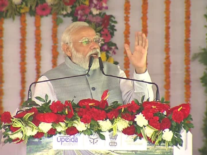 Video: PM मोदी ने अवधी-भोजपुरी में भाषण शुरू किया तो बजी तालियां, यहां देखें वीडियो