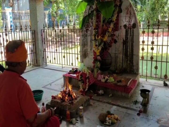 বীরভূম জেলার অন্যতম পর্যটনক্ষেত্র শান্তিনিকেতন। রেলপথে বোলপুর-শান্তিনিকেতনের পরের স্টেশন প্রান্তিক। এই প্রান্তিক স্টেশনকে পাশ কাটিয়ে শান্তিনিকেতন থেকে আট কিলোমিটার দূরত্বে কঙ্কালীতলা।