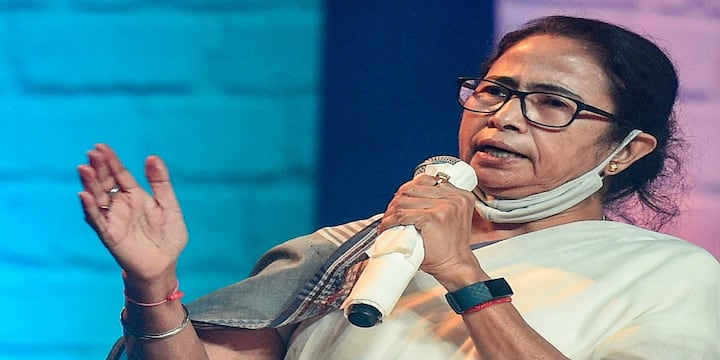 দুয়ারে রেশন পৌঁছে দেওয়ার জন্য ২ জন লোক নিয়োগ করতে পারবে রেশন ডিলাররা