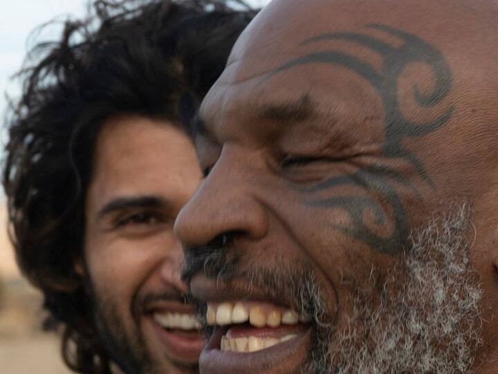 Vijay Devarakonda shoots with Mike Tyson for Liger in US Vijay Devarakonda | விஜய் தேவரகொண்டாவும், மைக் டைசனும் இருக்கும் ஃபோட்டோ பாத்தீங்களா? சீக்ரெட் இதுதான்!