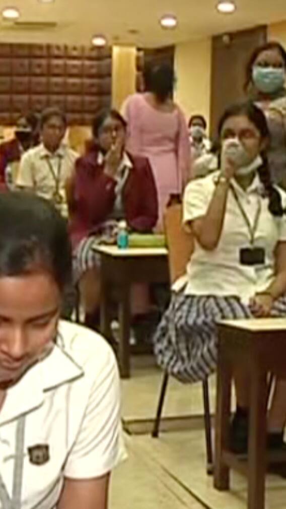 মঙ্গলবার থেকে রাজ্যে ফের খুলে গেল স্কুল, খুশি পড়ুয়ারা