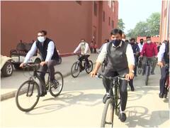 International Trade Fair: साइकिल से प्रगति मैदान पहुंचे स्वास्थ्य मंत्री मनसुख मांडविया, पवेलियन का किया उद्घाटन