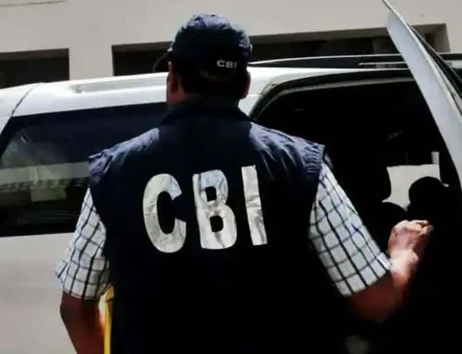 CBI Registers 23 Online Child Sexual Abuse ઓનલાઇન બાળ યૌન શોષણ મામલામાં CBIની મોટી કાર્યવાહી, દેશભરમાં એક સાથે 77 સ્થળો પર પાડ્યા દરોડા