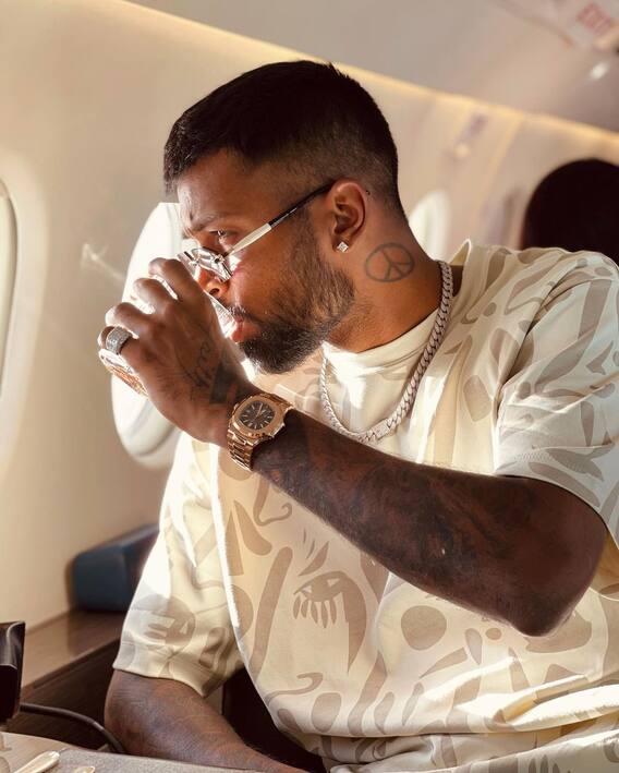 ஹர்திக் பாண்ட்யாவின் காஸ்ட்லி வாட்ச் கலக்‌ஷன்ஸ்..